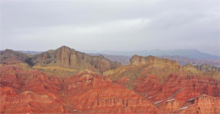 新疆昌吉：雪落丹霞 半山水墨半山詩(shī)5.jpg