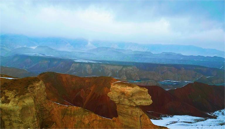 新疆昌吉：雪落丹霞 半山水墨半山詩(shī)8.jpg